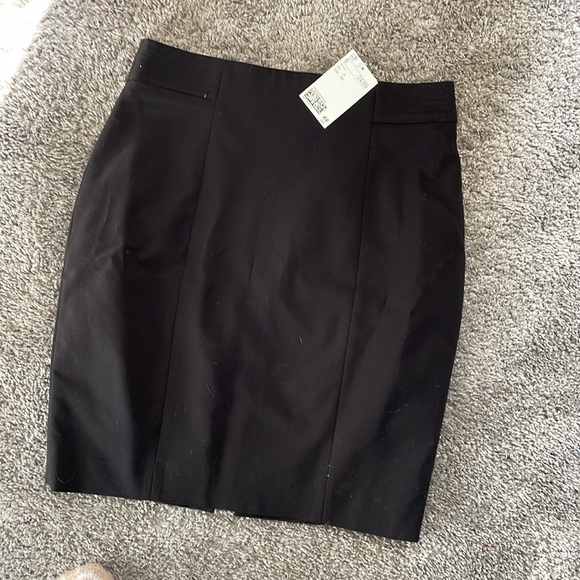 NWT: H&M Pencil skirt - Picture 4 of 4